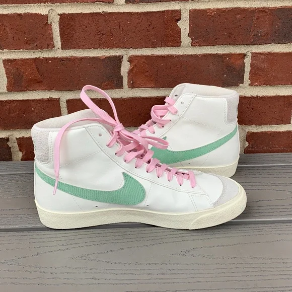NEW-Nike Blazer Mid '77 Vintage Sneaker (men’s 9/women’s 10.5) NWOT - Picture 12 of 13
